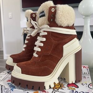💯 AUTHENTIC DOLCE & GABBANA BOOTS
